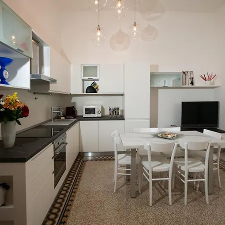 公寓 Abate Luxury Interno 3 *